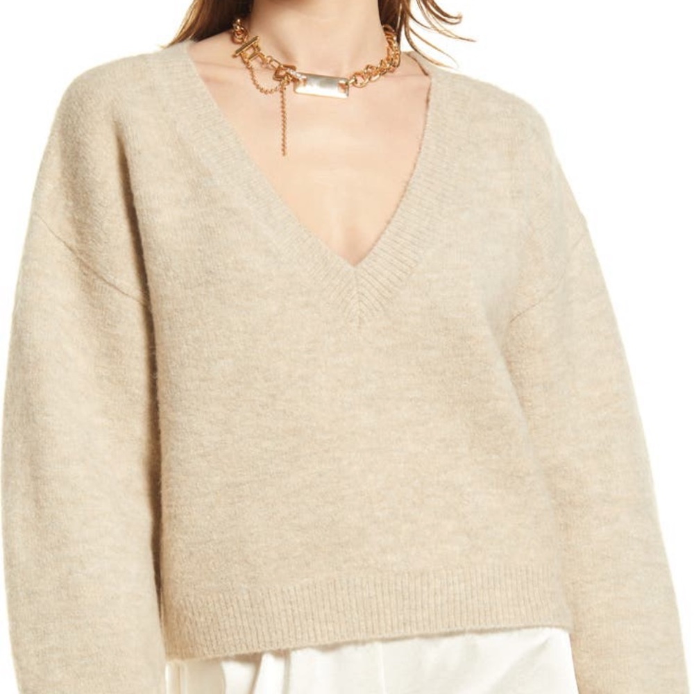 NWT Open Edit Beige Oatmeal Heather Cropped V-Neck Crop Sweater